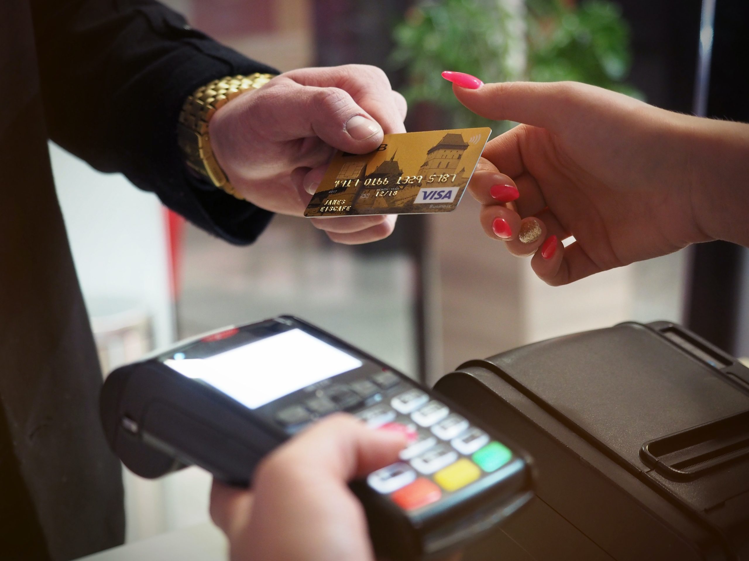 Perbedaan Debit Credit