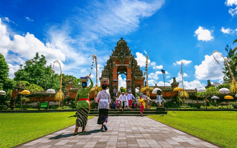 Strategi Pengembangan Pariwisata