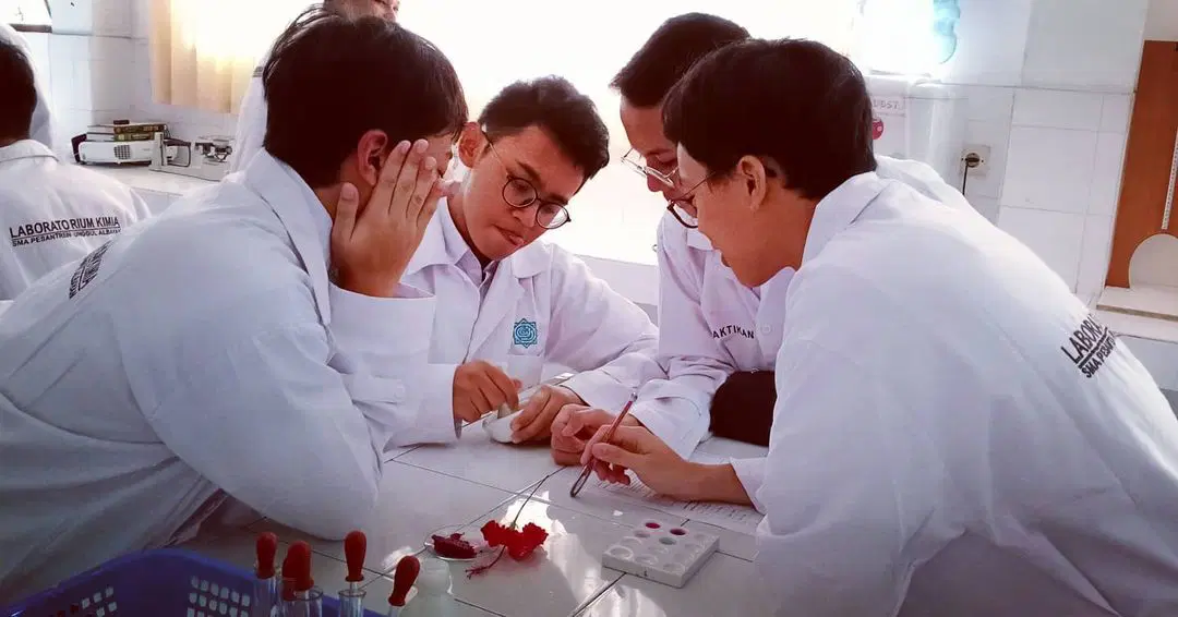 Laboratorium Sains